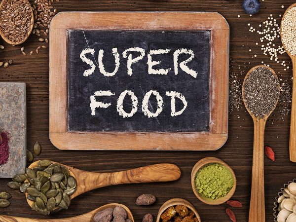 Alla scoperta dei “superfood”: virtù e controindicazioni
