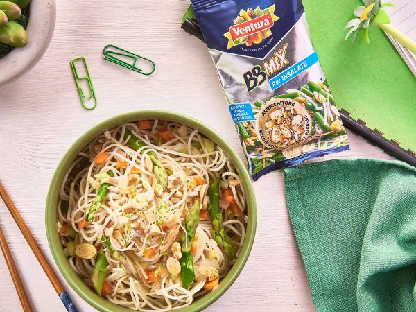 Come cucinare i noodles: una ricetta con asparagi e BBMix