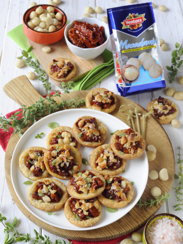 Noci di macadamia <span>tostate e salate</span>