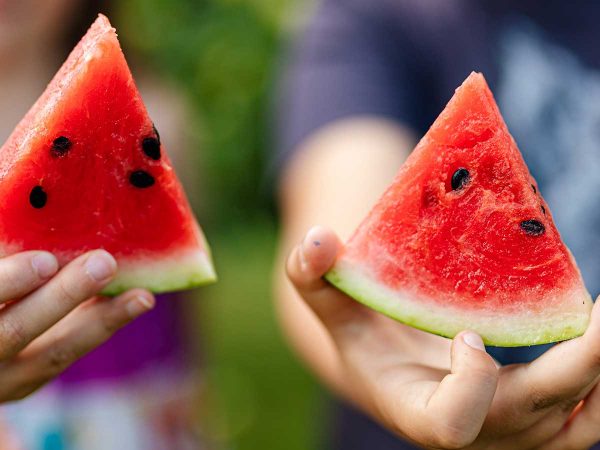 Alimentazione estiva per bambini: cosa mangiare con il caldo?