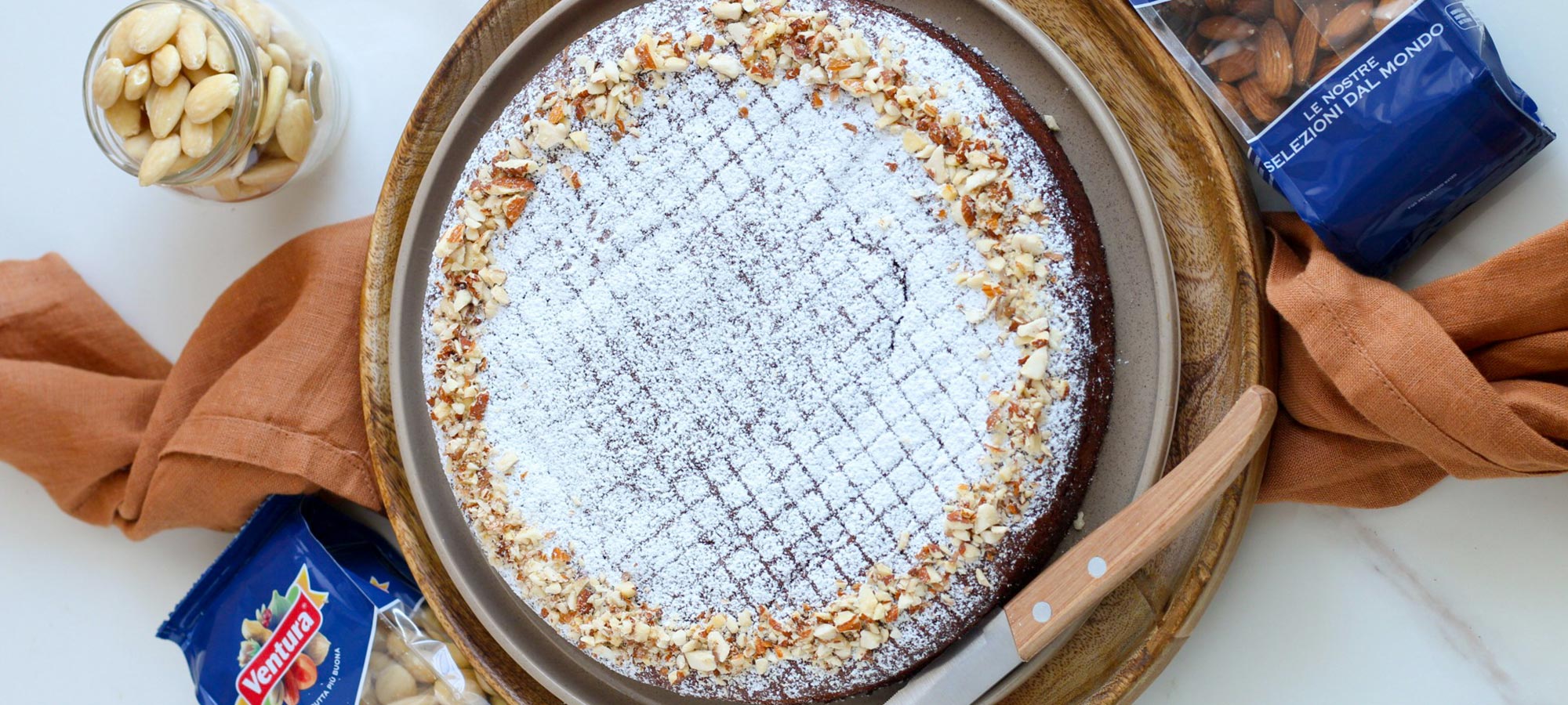 torta caprese fatta in casa zucchero a velo mandorle ventura