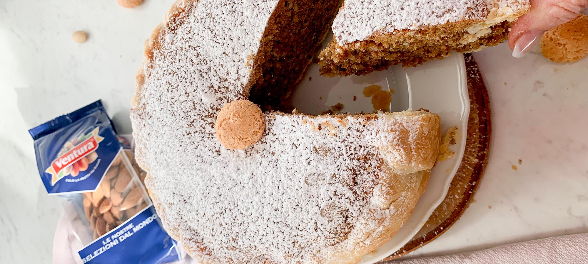 torta russa di verona con mandorle ventura e amaretti zucchero a velo