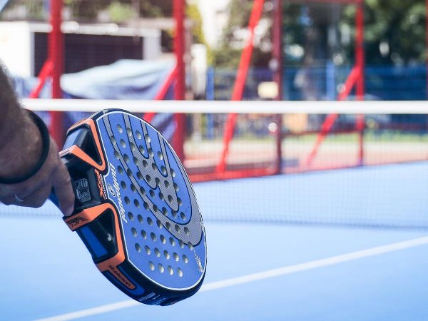 Tutti pazzi per il padel! Regole, abbigliamento e workout