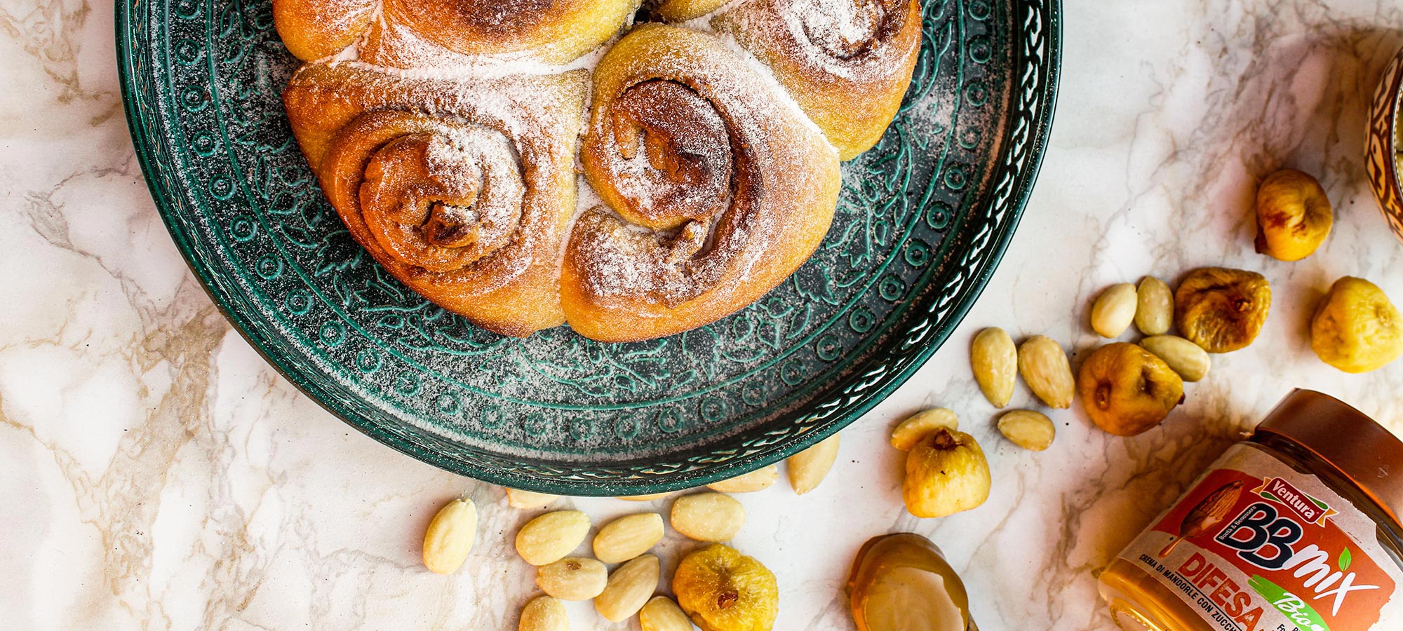 torta di rose mandorle fichi secchi crema spalmabile mandorle bio ventura