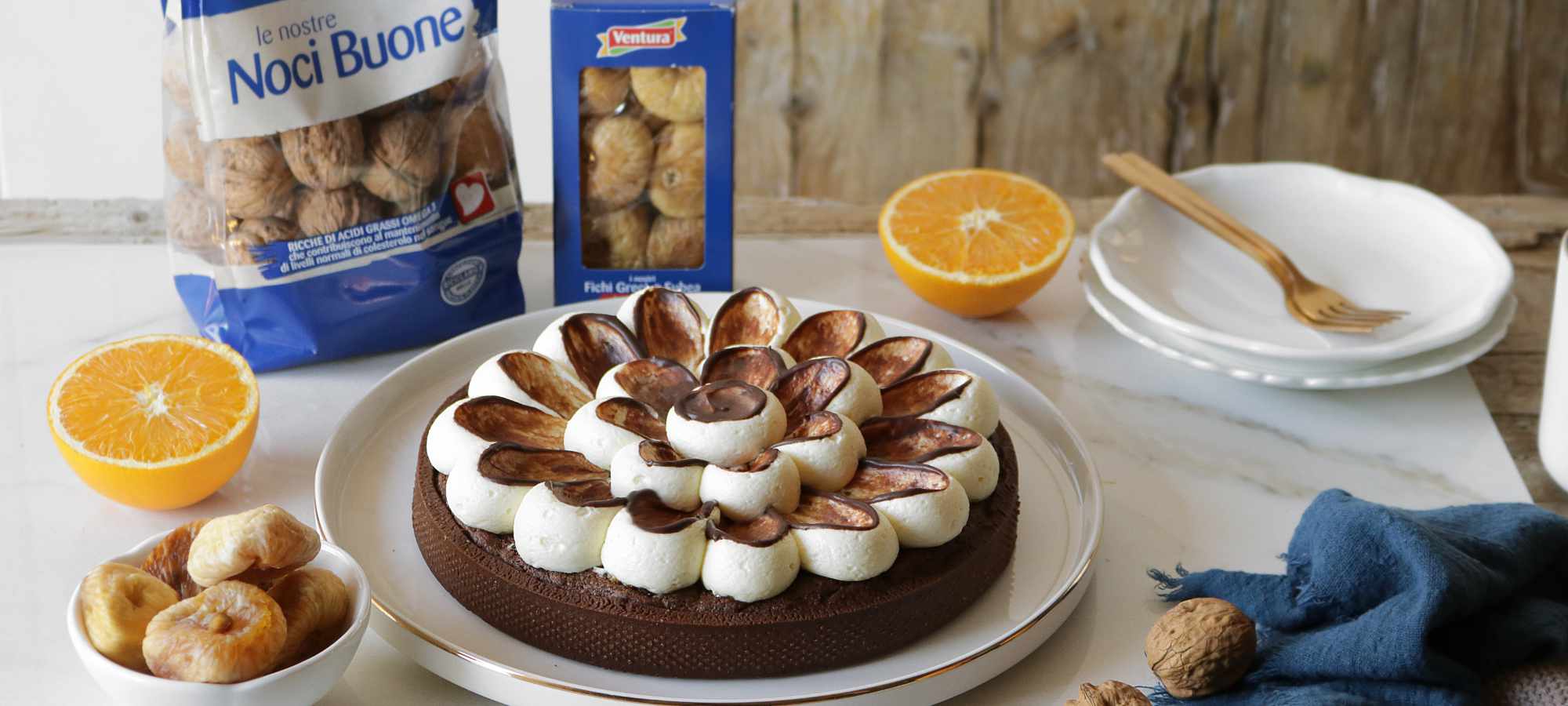 Crostata al Cioccolato con cremoso ricotta e arancia, Fichi secchi e Noci Ventura