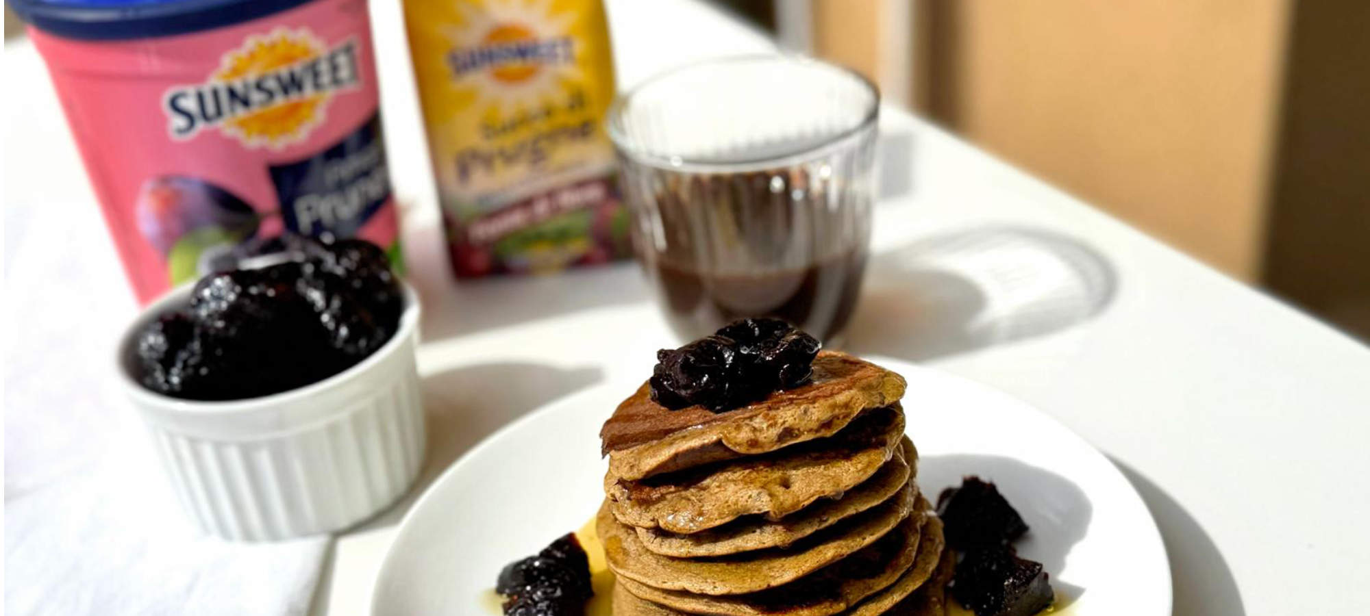 Pancake veloci, senza farina e senza lievito, con banane e Prugne Sunsweet